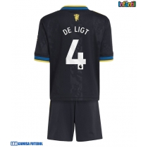 Camisa de Futebol Manchester United Matthijs de Ligt #4 Equipamento Alternativo Infantil 2025-26 Manga Curta (+ Calças curtas)